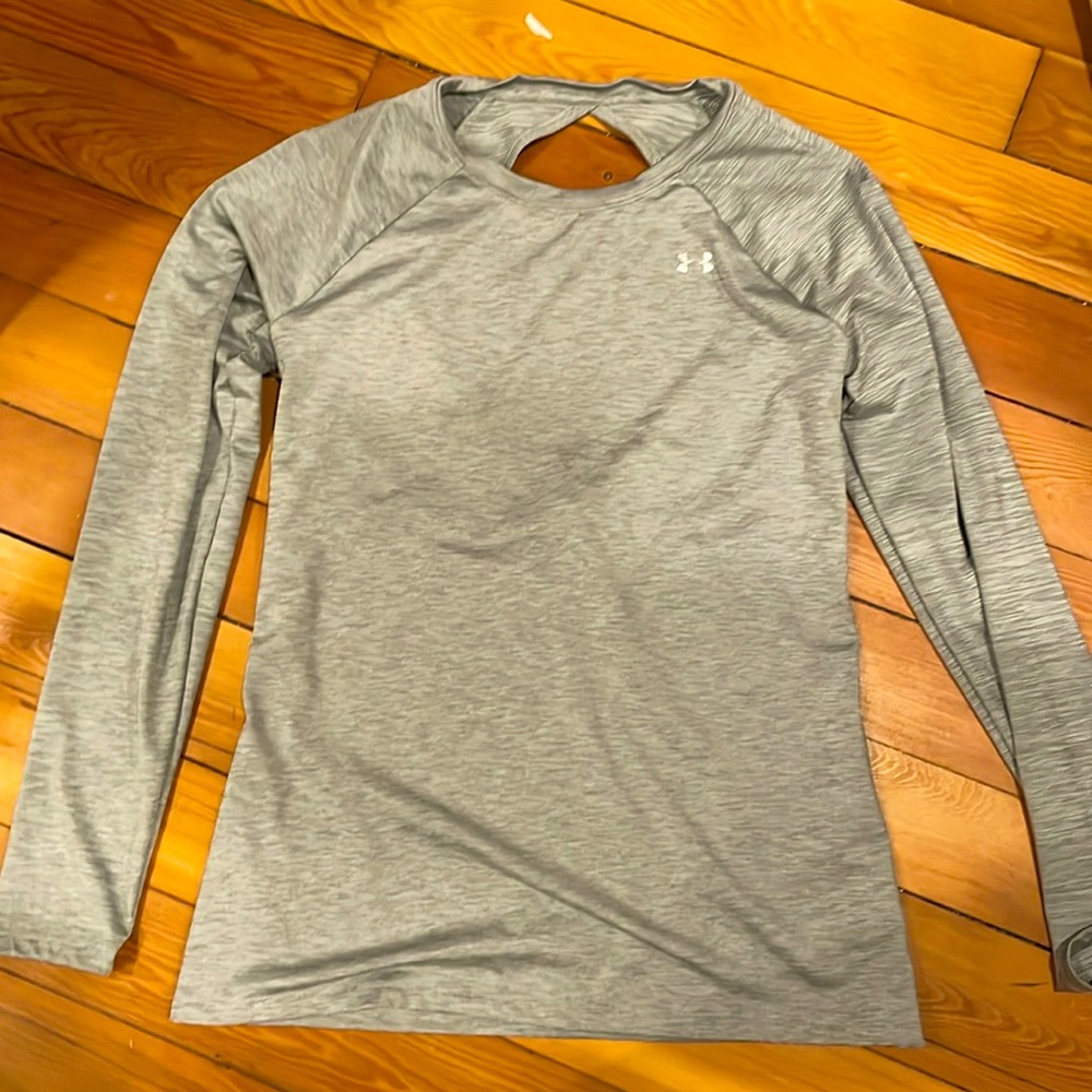 Under Armor women’s running shirt open back